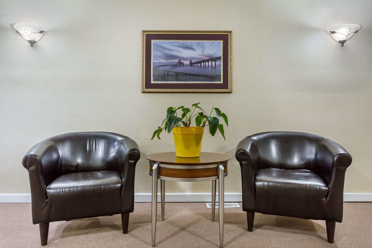 Days Inn By Wyndham Summerton Bagian luar foto